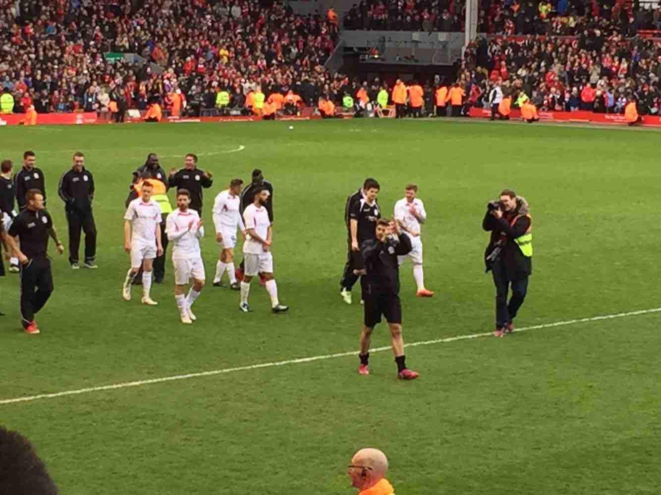 亚马尔单场6次以上关键传球+成功过人，上赛季以来西甲仅3人做到（亚马尔单场6+关键传球并成功过人，自上赛季西甲仅三人达成）