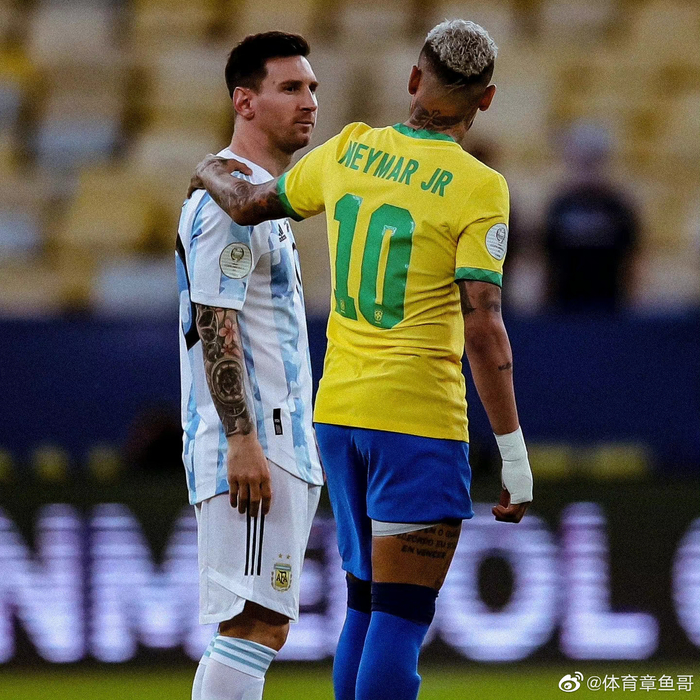 足协杯决赛——中国足坛本年度最后一场焦点战！明晚...（足协杯巅峰对决：明晚上演中国足坛年度收官之战）