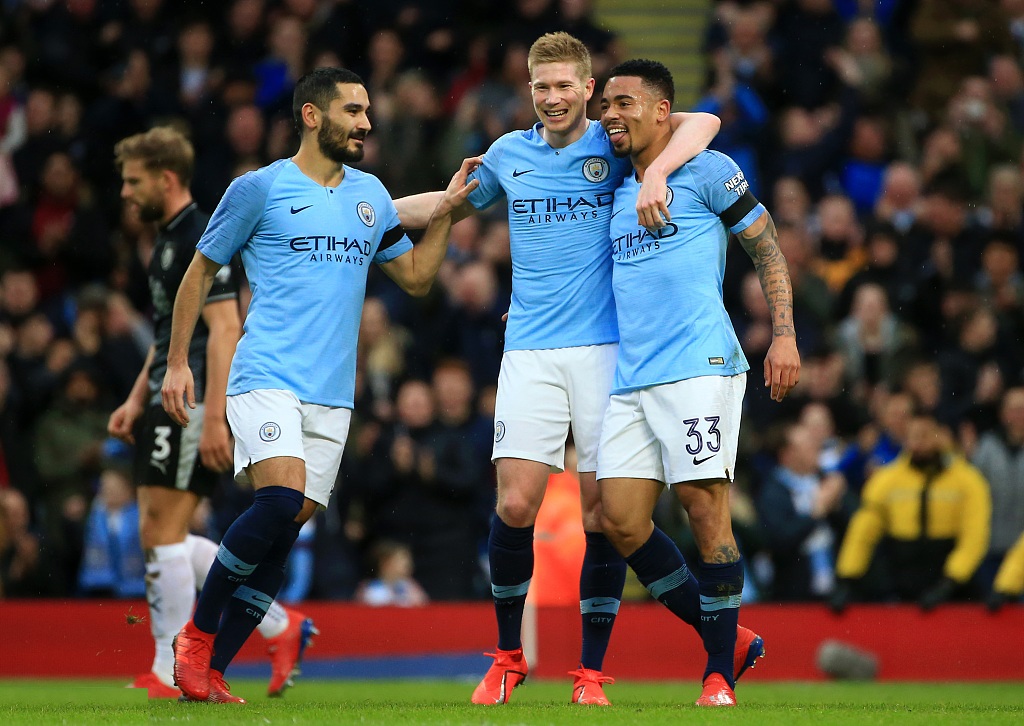 本赛季限制对手在6英尺内最低命中率：戈贝尔46%领跑