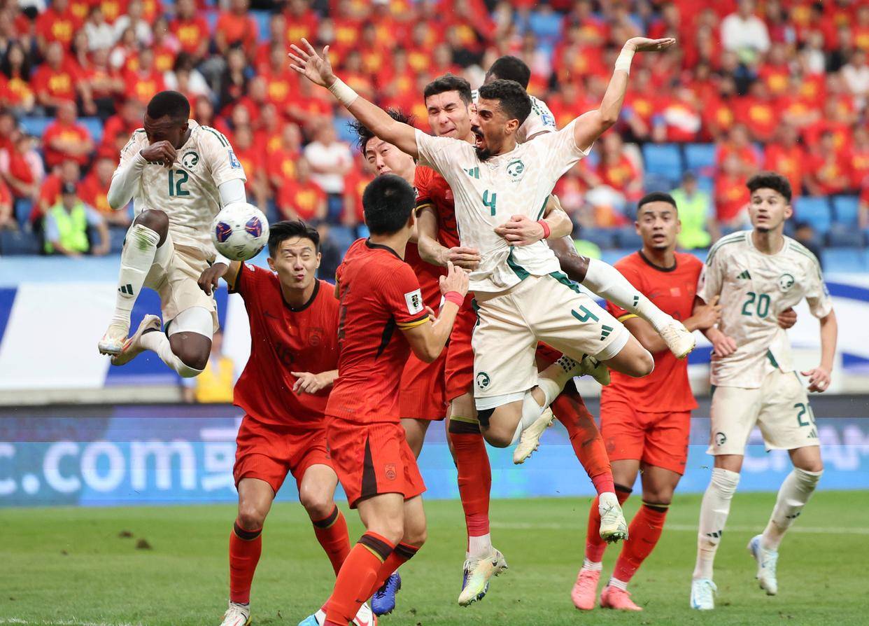 利物浦能否应对利兹的3-5-2阵型和长传给多米尼克·卡尔弗特卢因？