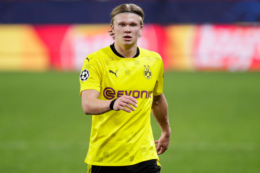 印媒披露：一名官员在索要签名时划伤梅西，后者要求离场（印媒：官员索签名时划伤梅西，梅西随即要求离场）