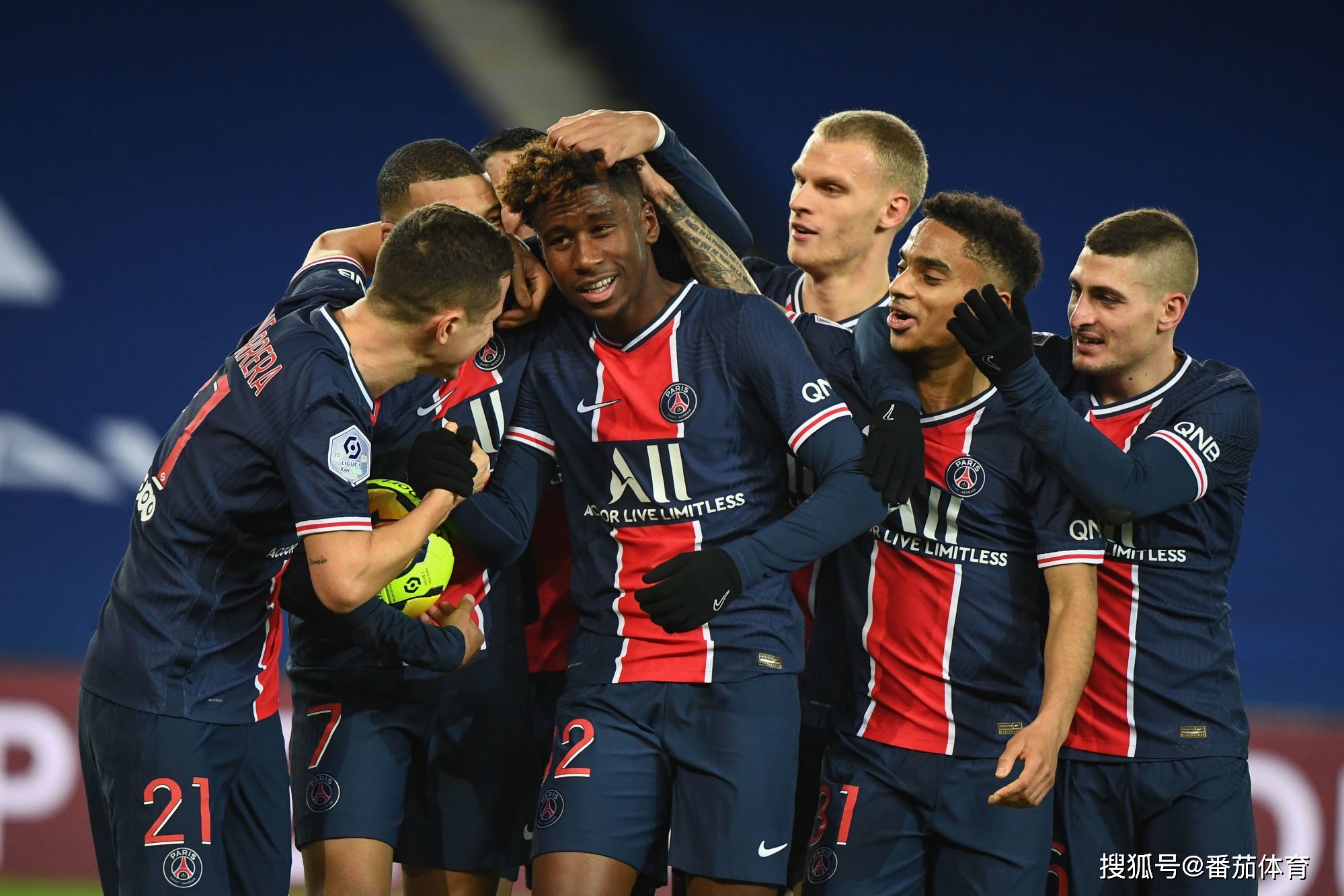 足球世界杯亚洲区预选赛关键球员表现突出（世界杯亚洲区预选赛：核心球员抢眼发挥）