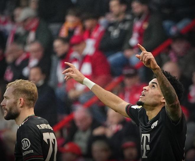 英格兰世界杯揭幕战分得门票数少于库拉索，球迷再次震怒（世界杯揭幕战英格兰获票少于库拉索，球迷怒火再起）