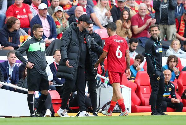 前锋单场双响助球队取胜