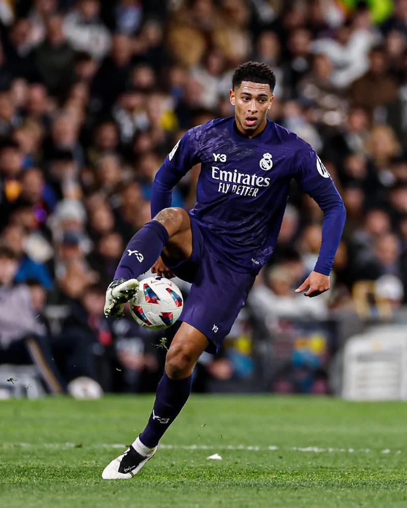 广东启程俱乐部杯！萨姆纳不提裤子，奎因帅气，杨溢也随队出征！