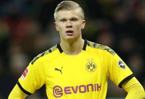 邮报：红军旧将阿格退役后经营污水处理企业，还投资纹身公司