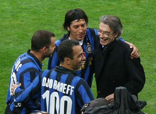 足球国足专机启程，目标三连胜